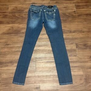 Miss Me Size 29 Skinny Jeans - Barely Worn!